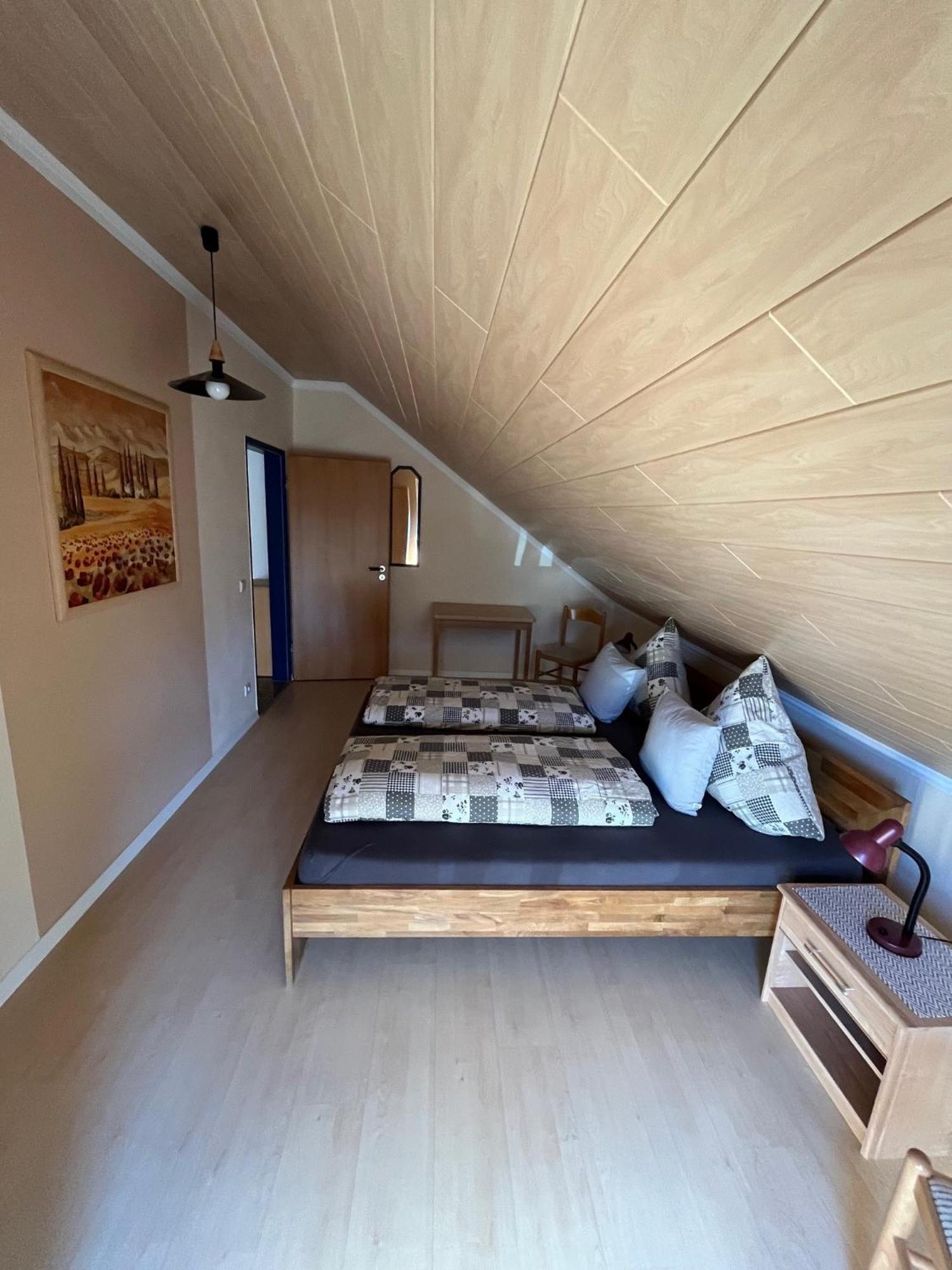 Eifelland-Ferien Apartment Келберг Екстериор снимка