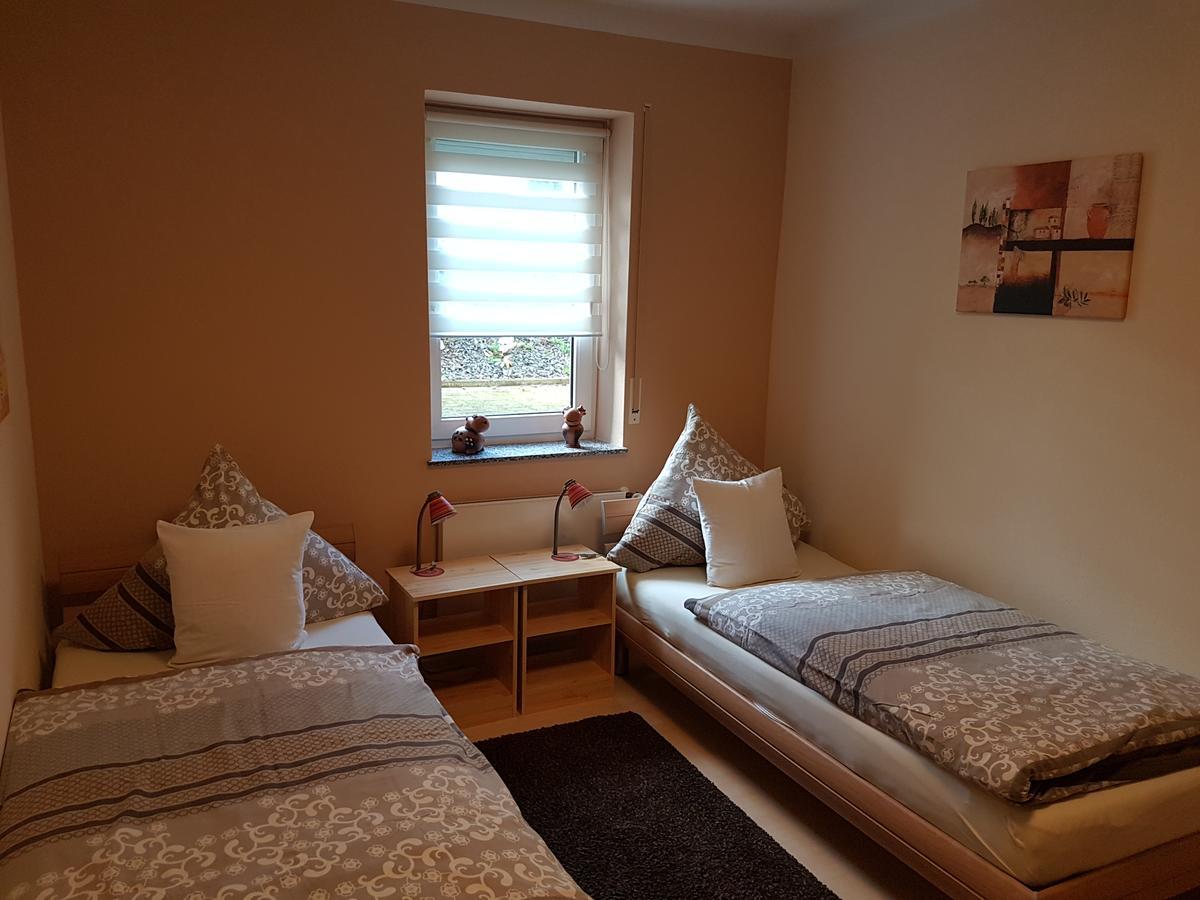 Eifelland-Ferien Apartment Келберг Екстериор снимка